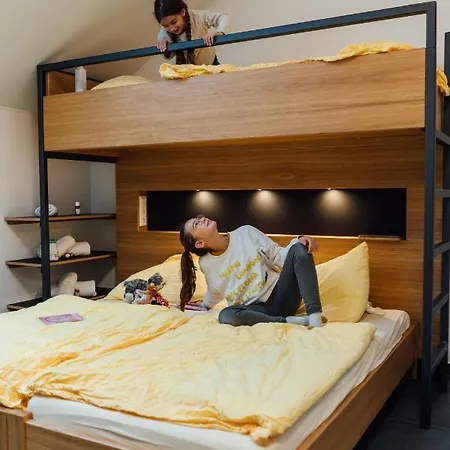 Robbesscheier מלון