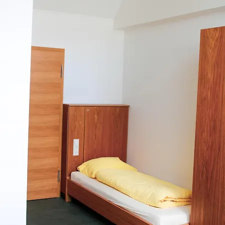 Robbesscheier Hotel *